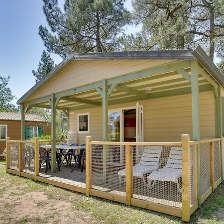 2 Bedroom Amazing In Holiday home